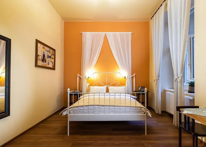 Post House Rooms